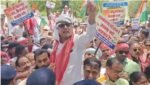 CG-खाद-बीज और बिजली संकट पर कांग्रेस का हल्लाबोल; किसानों की समस्याओं को लेकर कांग्रेस का शक्ति प्रदर्शन, कलेक्ट्रेट घेरकर सरकार के खिलाफ जमकर नारेबाजी