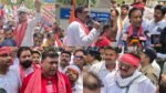 खाद-बिजली संकट पर कांग्रेस का हल्लाबोल; किसानों की समस्याओं को लेकर कलेक्ट्रेट घेरा, सरकार के खिलाफ जमकर नारेबाजी