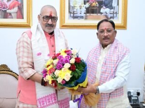 केंद्रीय मंत्री गिरिराज सिंह ने मुख्यमंत्री विष्णुदेव साय से की सौजन्य भेंट; केंद्र-राज्य समन्वय से विकास को मिलेगी नई गति : साय