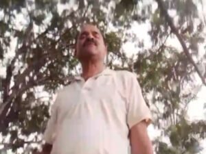 रिश्वतखोर प्रधान आरक्षक निलंबित: जमीन कब्जा दिलाने के नाम पर ली 40 हजार की घूस, सोशल मीडिया पर वीडियो वायरल, SP ने की बड़ी कार्रवाई… देखें वीडियो